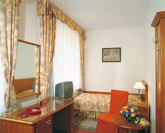 Imagen de los interiores del Hotel Melantrich. Foto 14