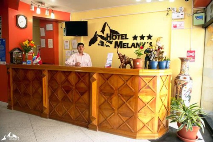Imagen de los interiores del Hotel Melanys. Foto 19