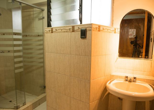 Imagen de la habitación del Hotel Melanys. Foto 8