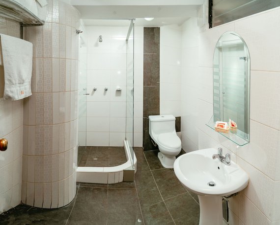 Imagen de la habitación del Hotel Melanys. Foto 17