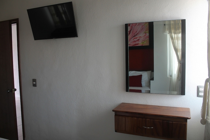 Imagen de la habitación del Hotel Melaque Paradise. Foto 3