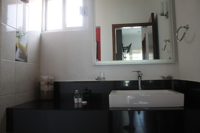 Imagen de la habitación del Hotel Melaque Paradise. Foto 15