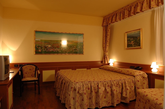 Imagen de la habitación del Hotel Melas. Foto 12