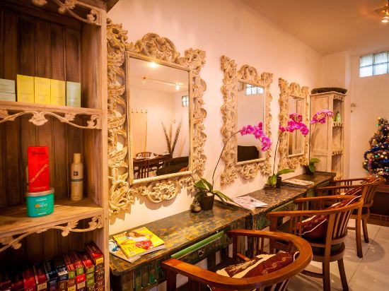 Imagen de los interiores del Hotel Melasti Kuta Bungalows and Spa. Foto 8