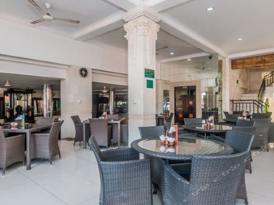 Imagen del bar/restaurante del Hotel Melasti Kuta Bungalows and Spa. Foto 2