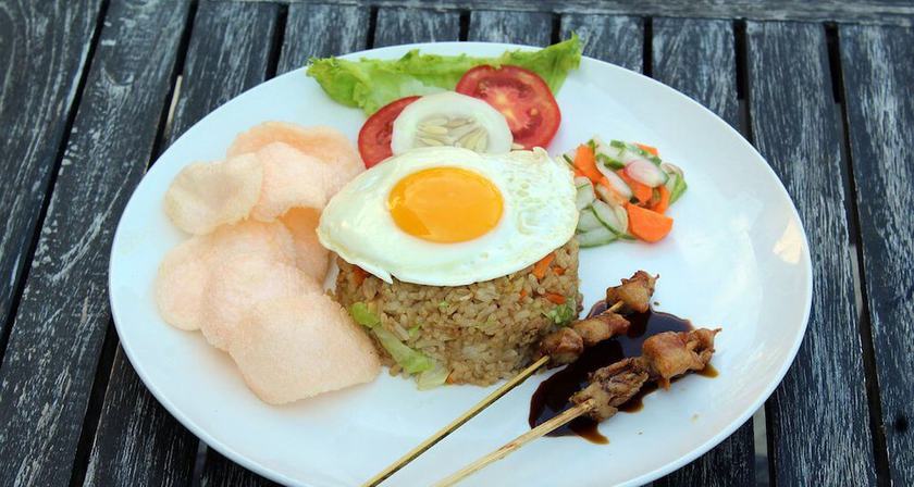 Imagen del bar/restaurante del Hotel Melati Resort and. Foto 7