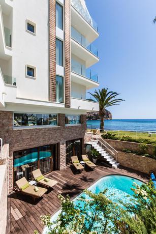 Imagen de la piscina del Hotel Melbeach and Spa - Adults Only. Foto 12