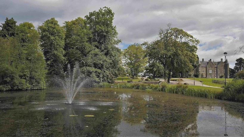 Imagen de los exteriores del Hotel Meldrum House Country and Golf Course. Foto 8