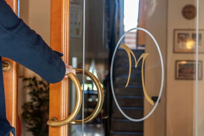 Imagen de los interiores del Hotel Melecchi. Foto 19