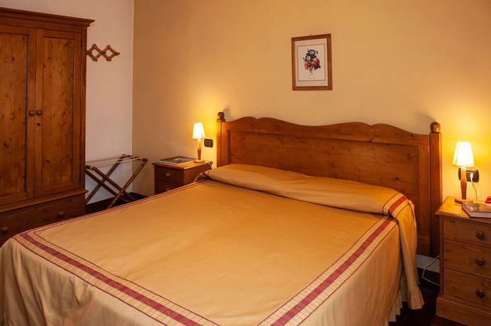 Imagen de la habitación del Hotel Melecchi. Foto 18