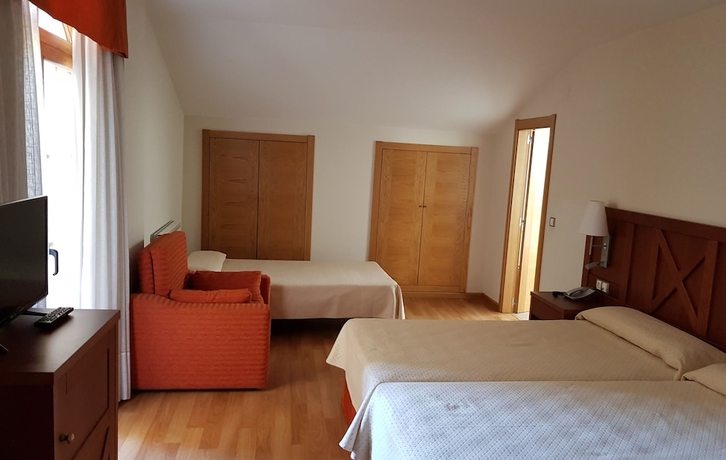 Imagen de la habitación del Hotel Meleiros. Foto 9