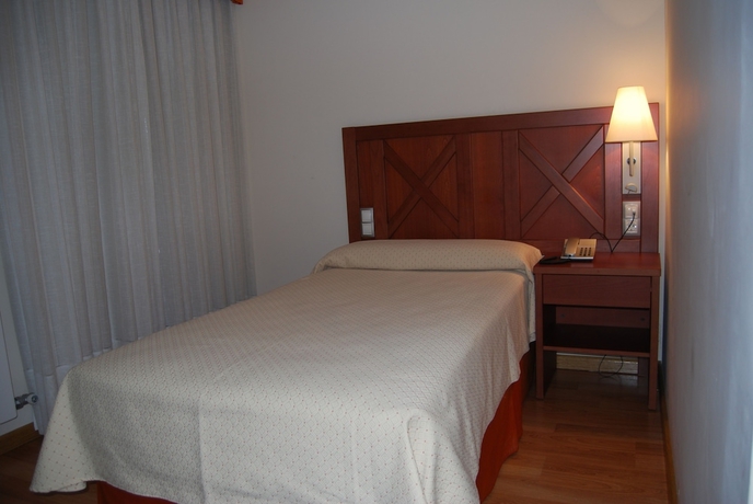 Imagen de la habitación del Hotel Meleiros. Foto 12