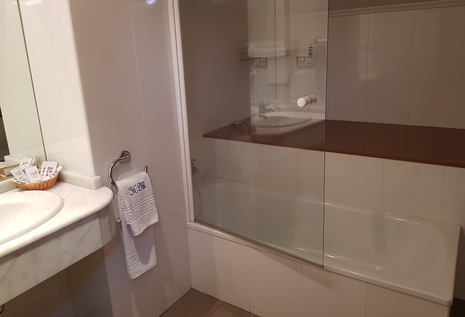 Imagen de la habitación del Hotel Meleiros. Foto 15