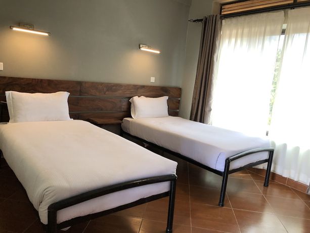 Imagen de la habitación del Hotel Meley Impala. Foto 17