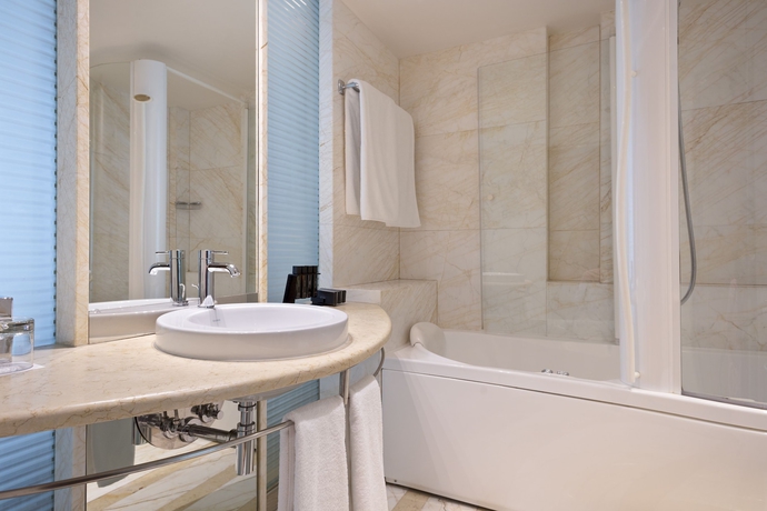 Imagen de la habitación del Hotel Melia Athens. Foto 5