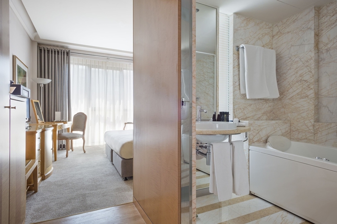 Imagen de la habitación del Hotel Melia Athens. Foto 11