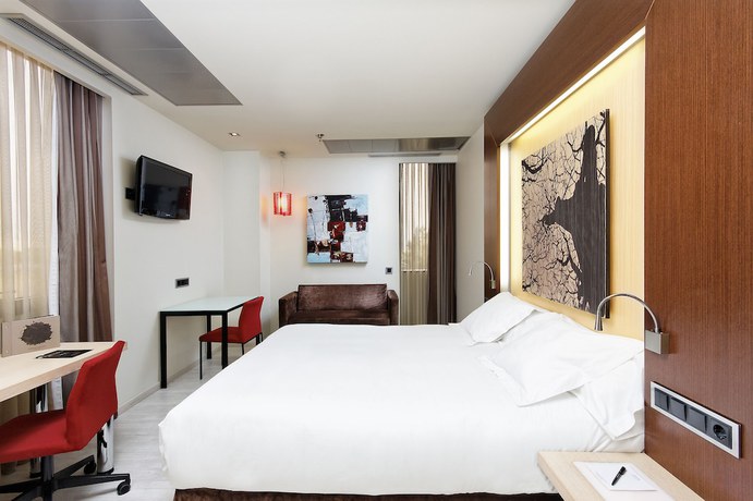 Imagen de la habitación del Hotel Melia Avenida América. Foto 4