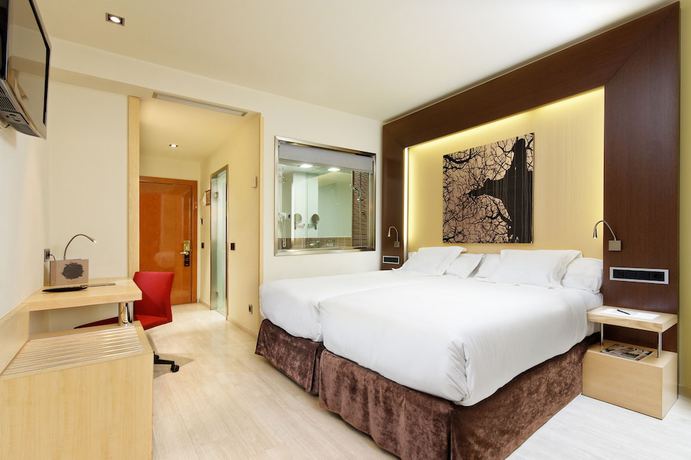 Imagen de la habitación del Hotel Melia Avenida América. Foto 16