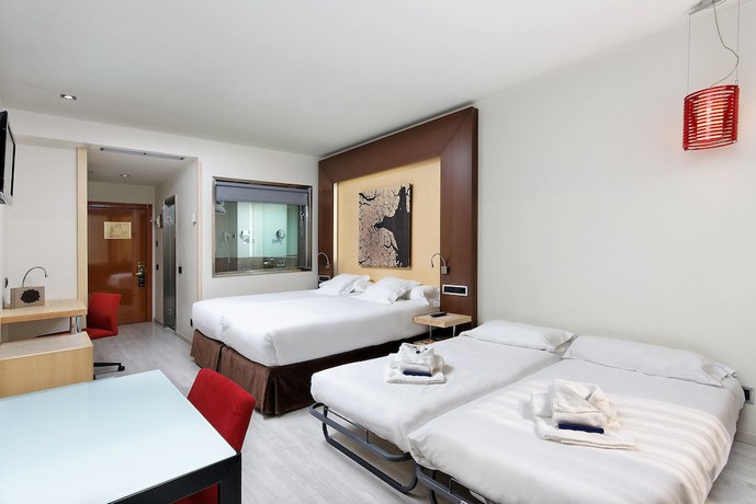 Imagen de la habitación del Hotel Melia Avenida América. Foto 17