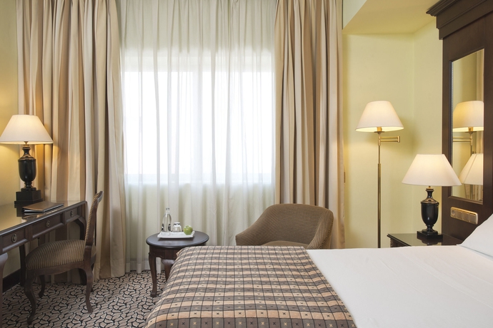 Imagen de la habitación del Hotel Melia Barajas. Foto 7