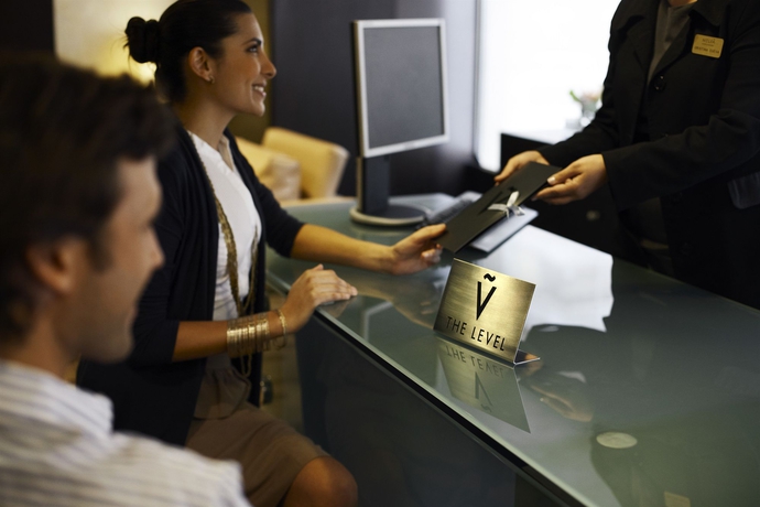 Imagen de los interiores del Hotel Melia Barcelona Sarrià. Foto 14