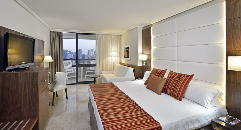 Imagen de la habitación del Hotel Melia Benidorm. Foto 13