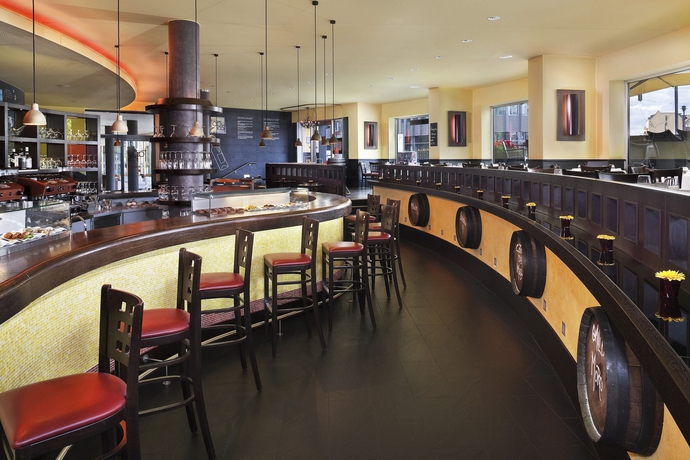 Imagen del bar/restaurante del Hotel Melia Berlin. Foto 5