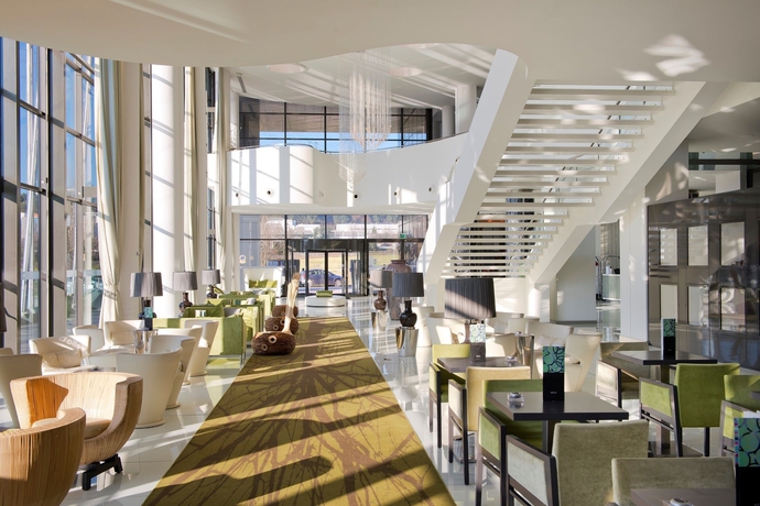 Imagen del bar/restaurante del Hotel Melia Braga and Spa. Foto 3