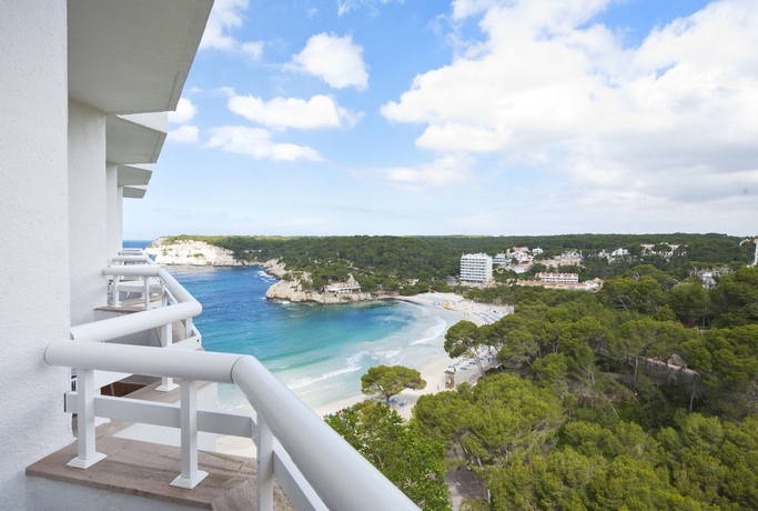 Imagen de la habitación del Hotel Melia Cala Galdana - Menorca. Foto 5