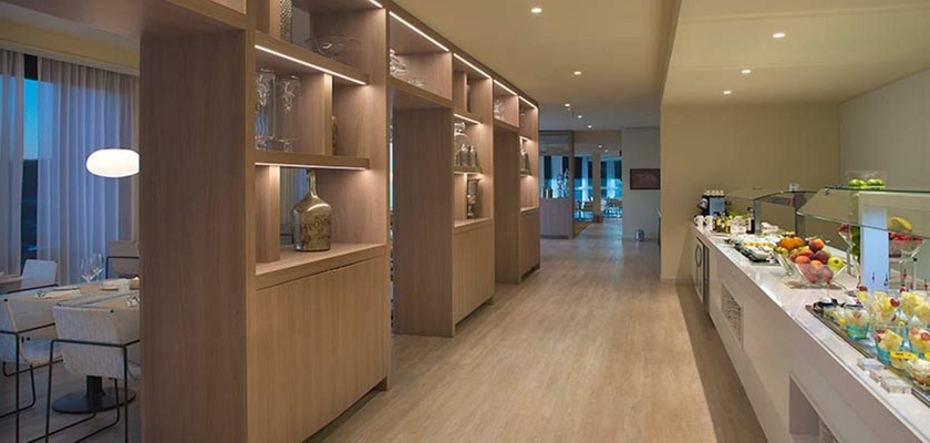 Imagen de los interiores del Hotel Melia Cala Galdana - Menorca. Foto 18