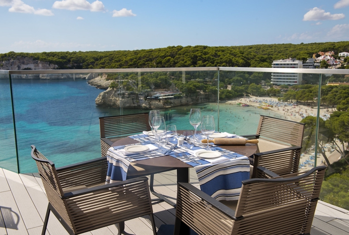 Imagen de los interiores del Hotel Melia Cala Galdana - Menorca. Foto 20