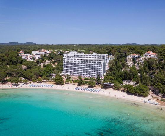 Imagen general del Hotel Melia Cala Galdana - Menorca. Foto 3