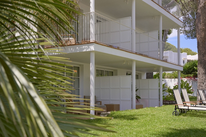 Imagen de los exteriores del Hotel Melia Cala d'Or Boutique Hotel. Foto 13