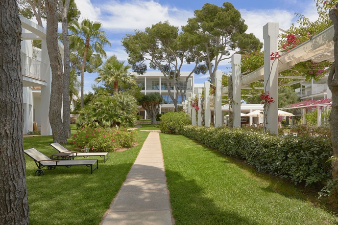 Imagen de los exteriores del Hotel Melia Cala d'Or Boutique Hotel. Foto 15
