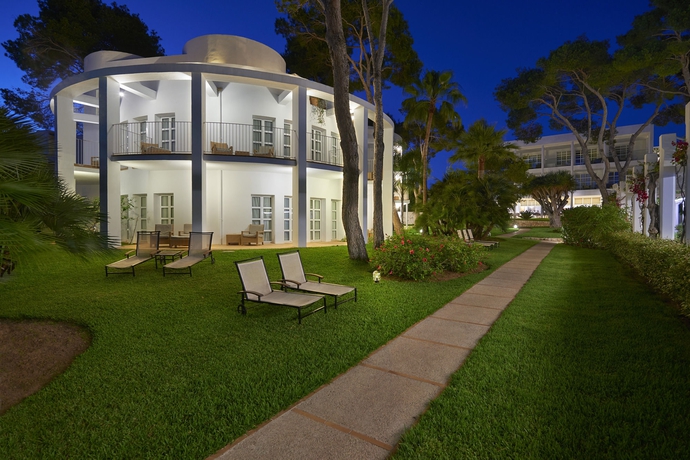 Imagen de los exteriores del Hotel Melia Cala d'Or Boutique Hotel. Foto 16