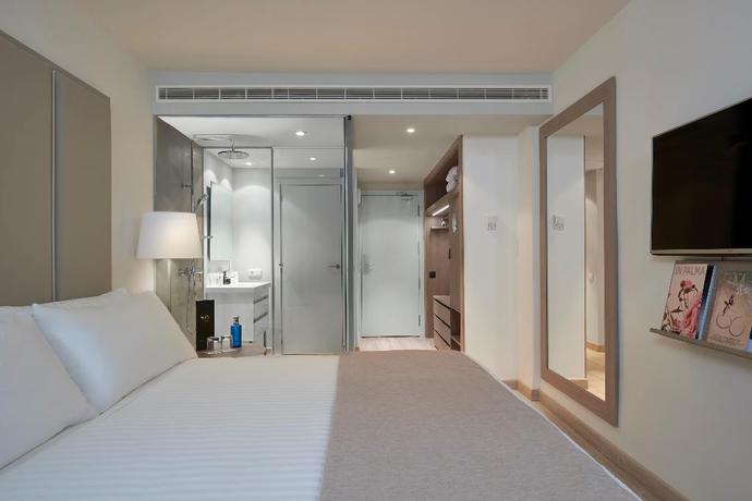 Imagen de la habitación del Hotel Melia Calviá Beach. Foto 11