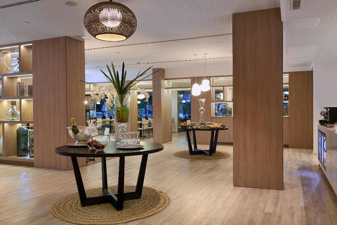 Imagen de los interiores del Hotel Melia Calviá Beach. Foto 20