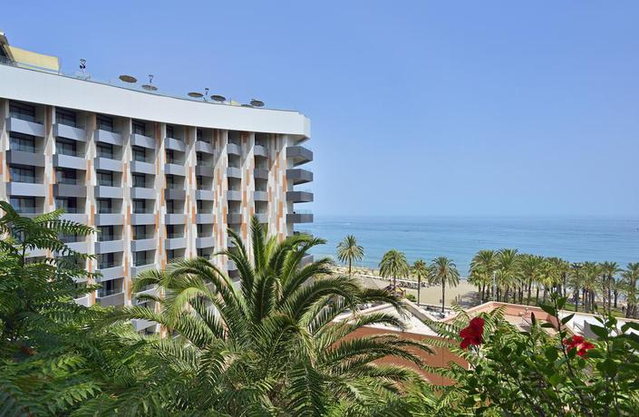 Imagen de los exteriores del Hotel Melia Costa del Sol. Foto 25