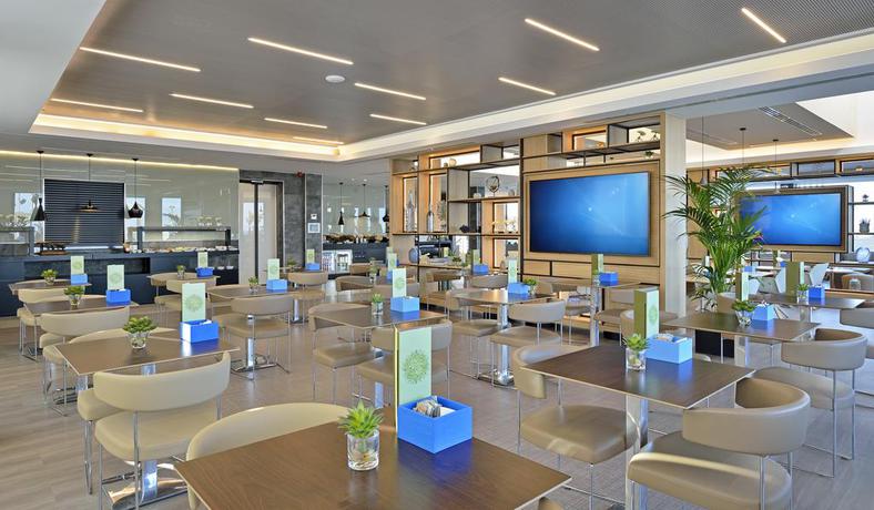 Imagen del bar/restaurante del Hotel Melia Costa del Sol. Foto 3