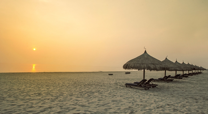 Imagen de los exteriores del Hotel Melia Danang Beach Resort. Foto 3