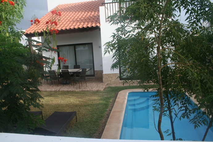 Imagen general del Hotel Melia Dunas Beach Resort and Spa. Foto 1