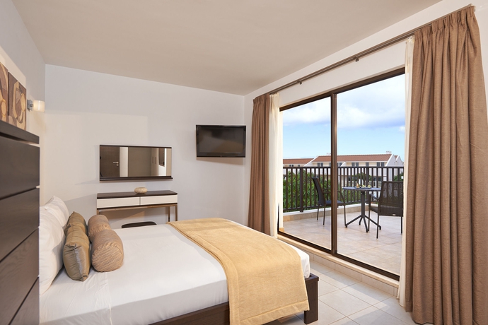 Imagen de la habitación del Hotel Melia Dunas Beach Resort and Spa. Foto 4