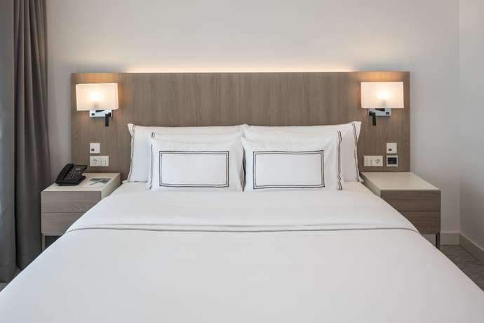 Imagen de la habitación del Hotel Melia Frankfurt City. Foto 6