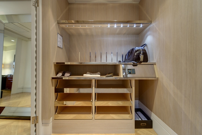 Imagen de los interiores del Hotel Melia Genova. Foto 15