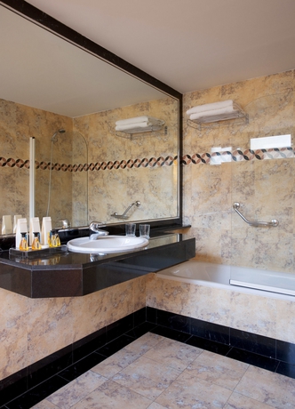 Imagen de la habitación del Hotel Melia Granada. Foto 14