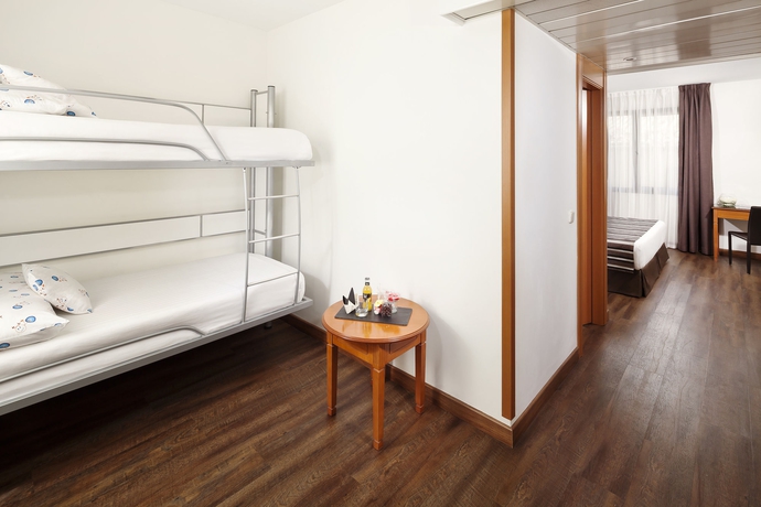 Imagen de la habitación del Hotel Melia Granada. Foto 15