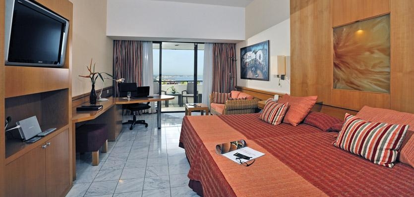 Imagen de la habitación del Hotel Melia Habana. Foto 10