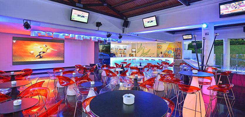 Imagen del bar/restaurante del Hotel Melia Habana. Foto 6