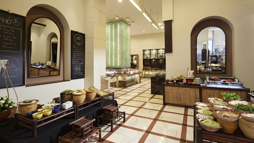 Imagen del bar/restaurante del Hotel Melia Hanoi. Foto 4