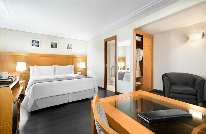 Imagen de la habitación del Hotel Melia Jardim Europa. Foto 4